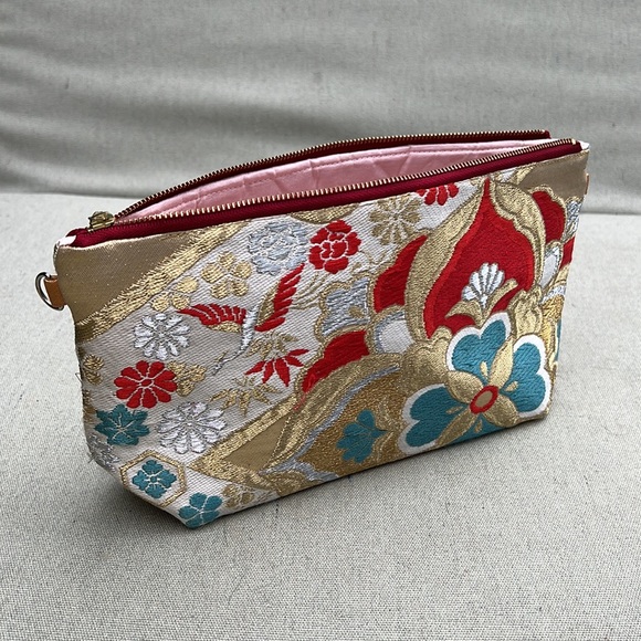 Asian clutch, purse, makeup bag $20 - Picture 4 of 9